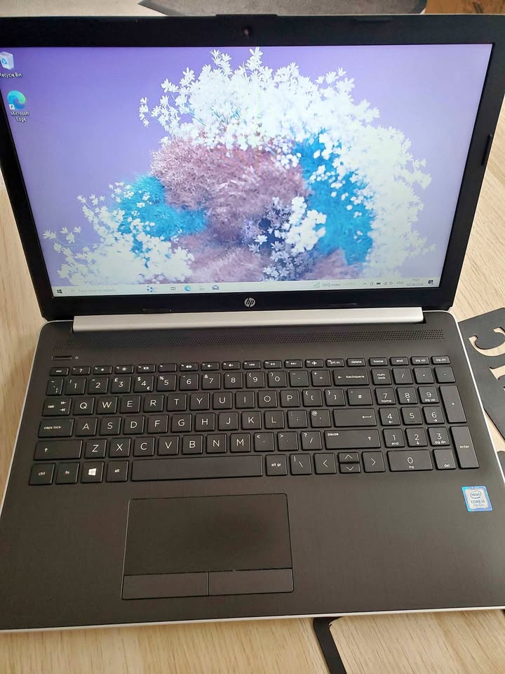 HP 15-da0596sa